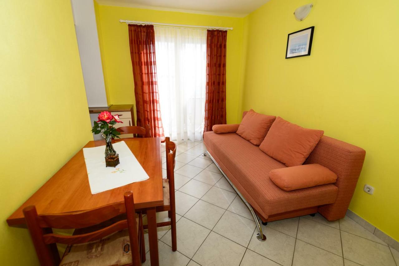 Apartment Maris *