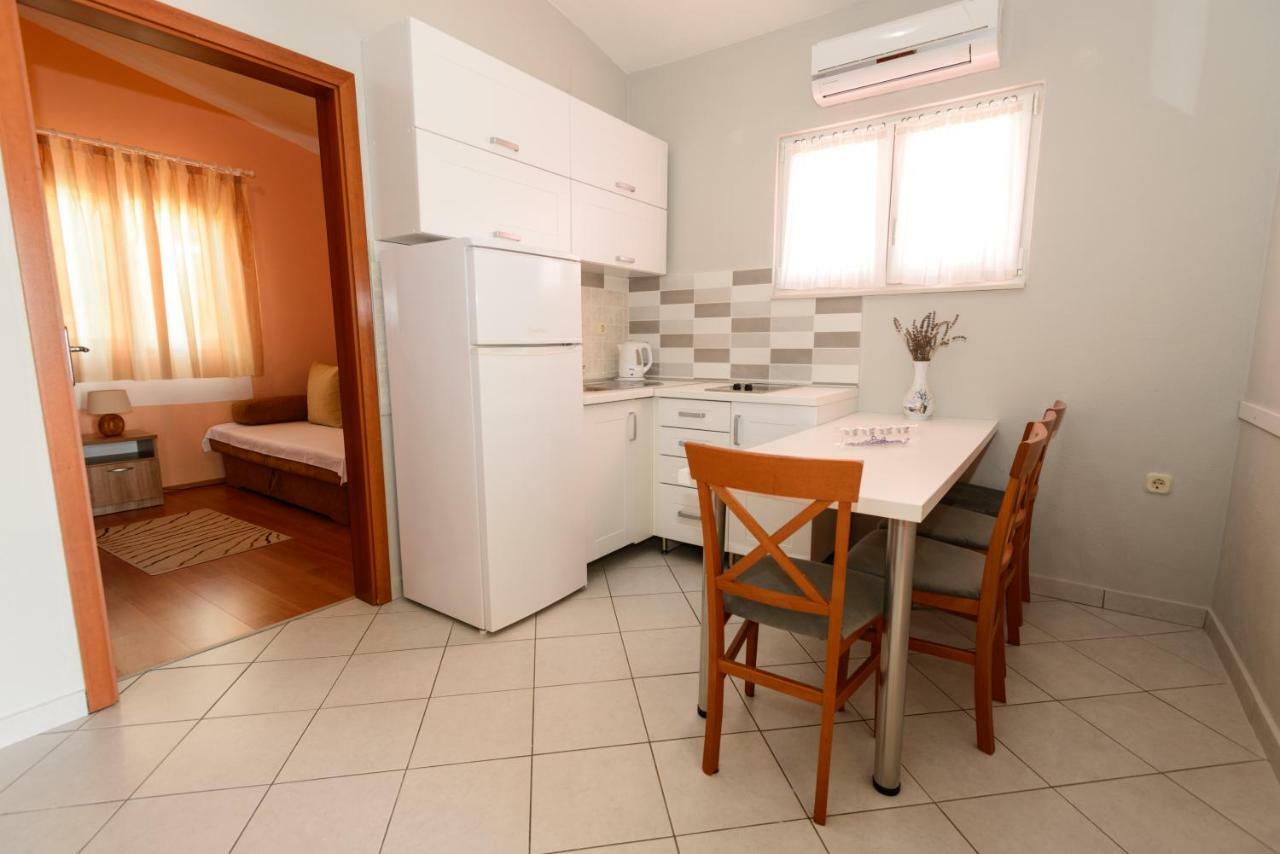 Maris Appartamento Starigrad Paklenica